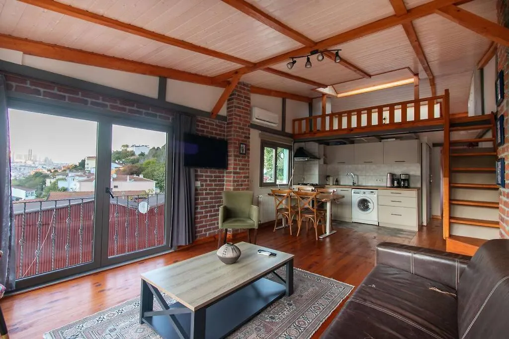 Апартаменты Kuzguncuk Retreat W Stunning Views And Local Charm Стамбул 0*,